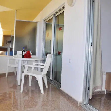 Camelias Aparthotel 4*