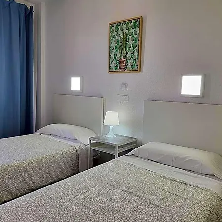 Camelias Aparthotel 4*